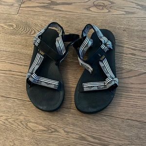 Black teva waterproof summer